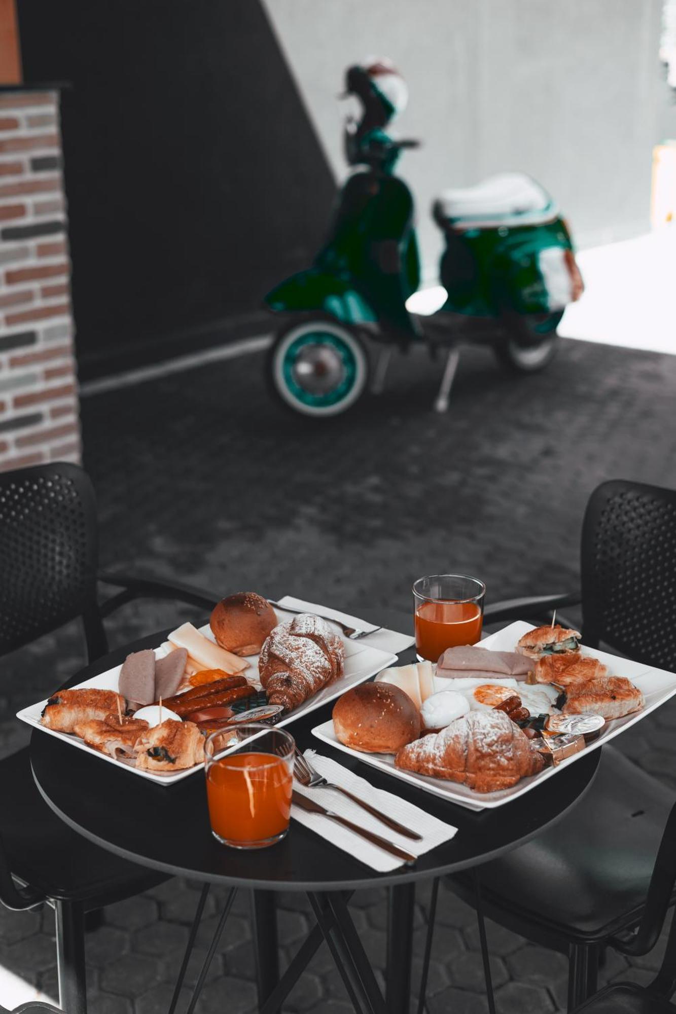 Hotel Beke Avlonya Dış mekan fotoğraf