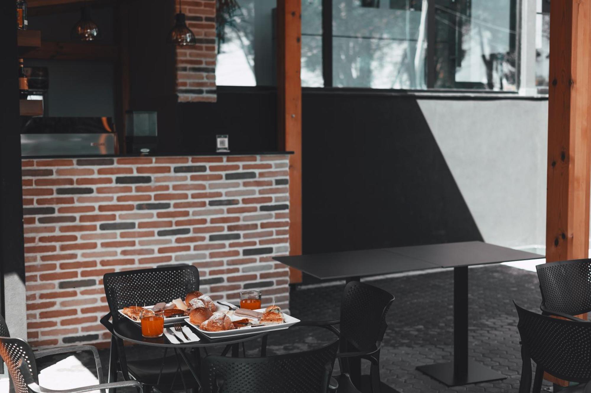 Hotel Beke Avlonya Dış mekan fotoğraf