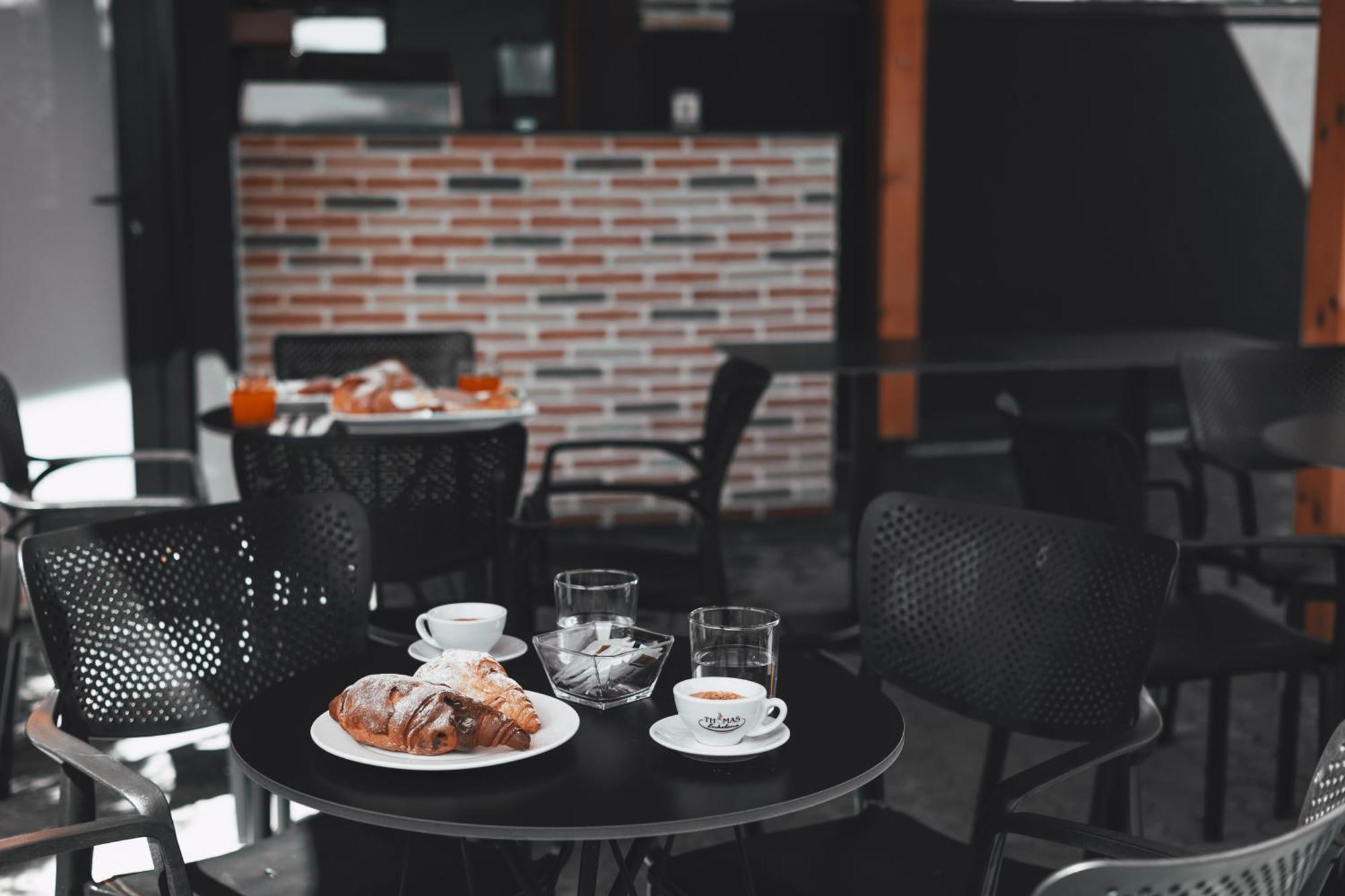 Hotel Beke Avlonya Dış mekan fotoğraf