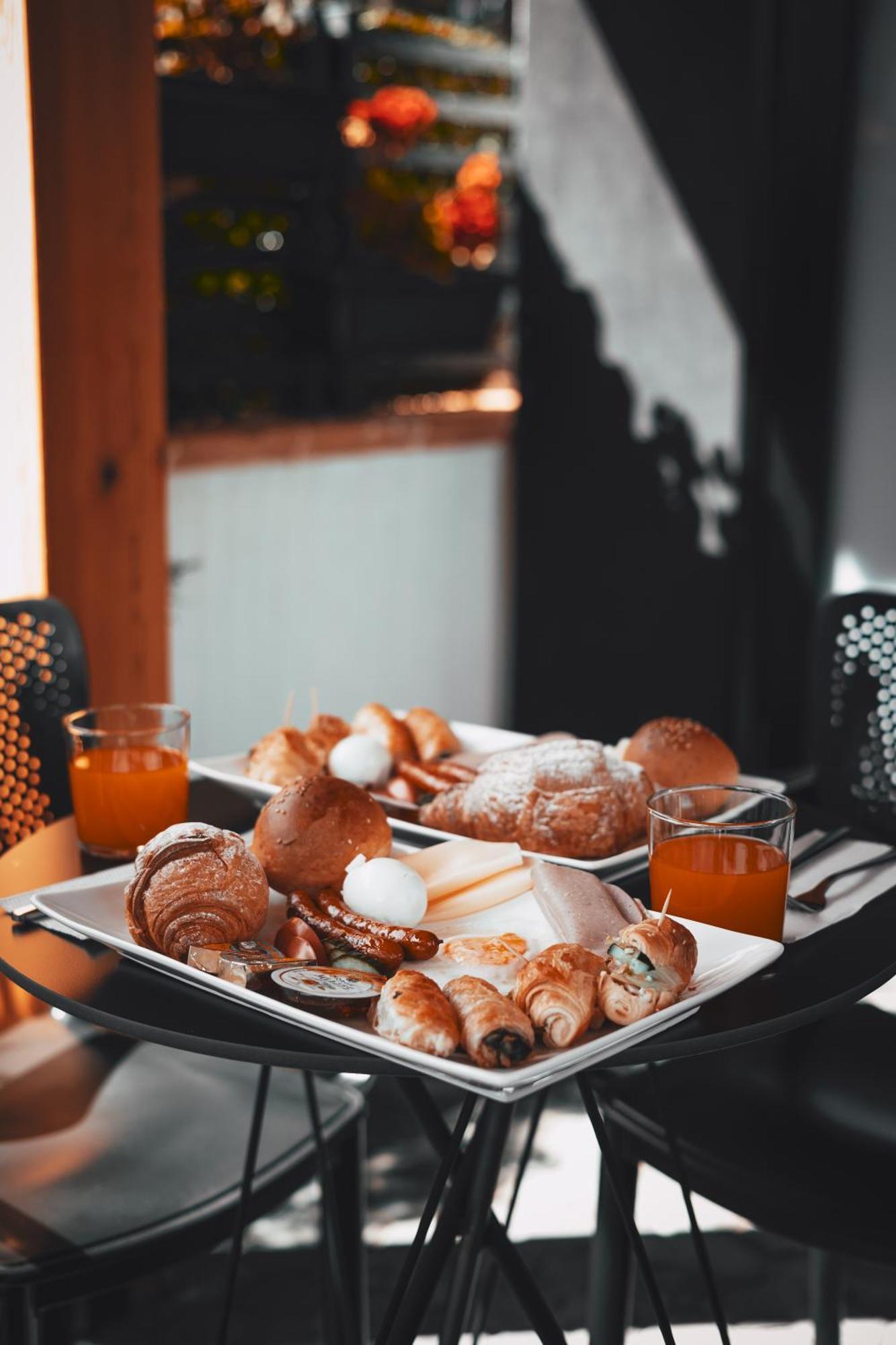Hotel Beke Avlonya Dış mekan fotoğraf